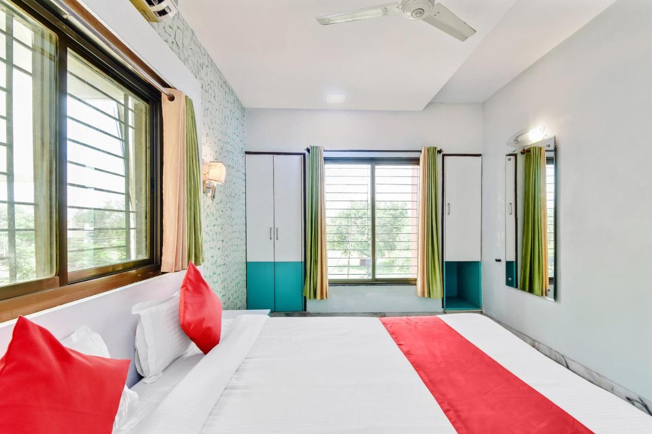 Oyo 61308 Hotel Rw International Hingoli Екстер'єр фото